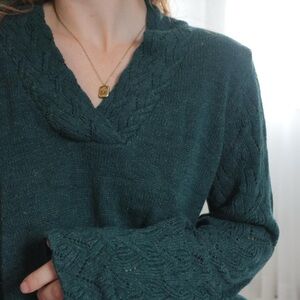 ColdWater Creek V-neck sweater- dark teal color, size M (brand new condition)